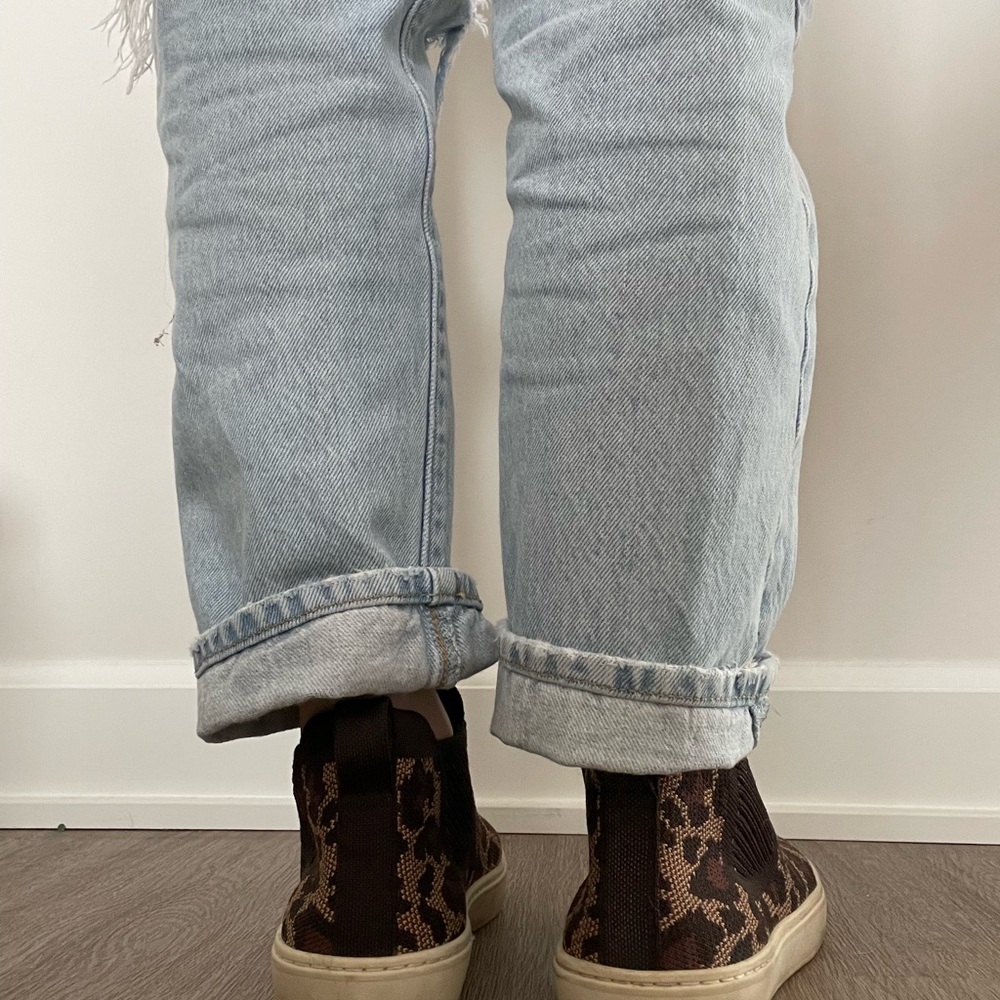 Rothys Limited Edition Wildcat Print Chelsea Boots - Picture 4 of 9
